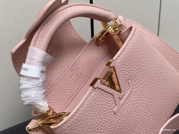 First bag ru MINI-21*14*8CM LOUIS VUITTON CAPUCINES 0802